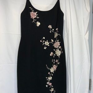 Spaghetti strap embroidered dress